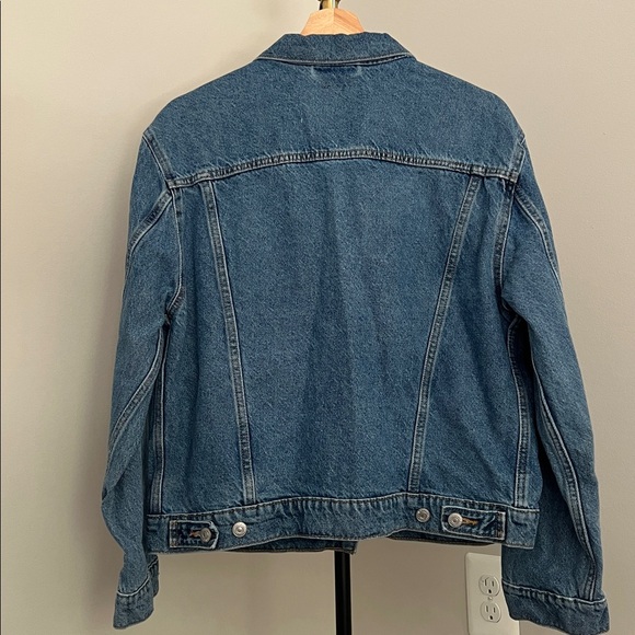 Levi's Classic Blue Jean Denim Trucker/Boyfriend Style Jacket - Picture 3 of 6